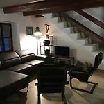 بيت للعطل House Catela Rakalj