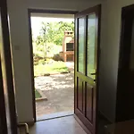 بيت للعطل House Catela *