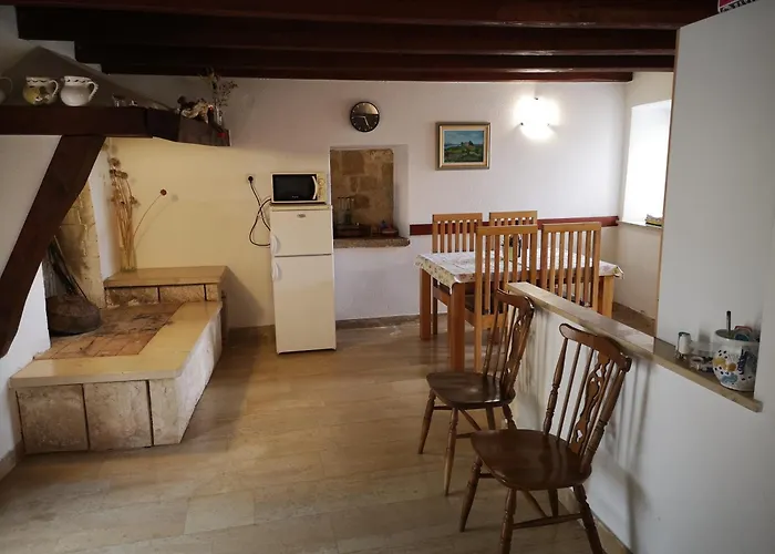 House Catela Rakalj