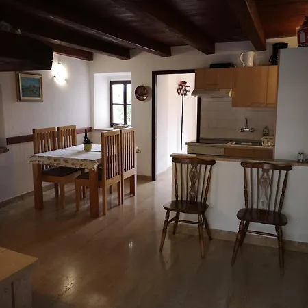 House Catela * Rakalj
