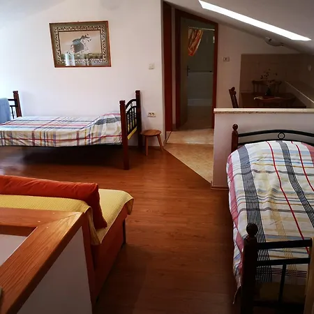 House Catela * Rakalj