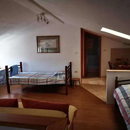 House Catela