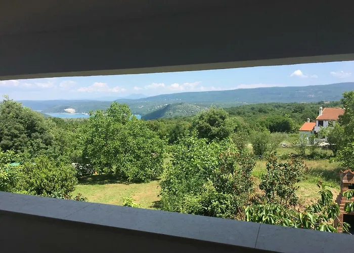 House Catela * Rakalj